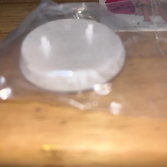 POP MART Barbie 
1992 "Totally Hair" Barbie doll - Picture 4 of 12